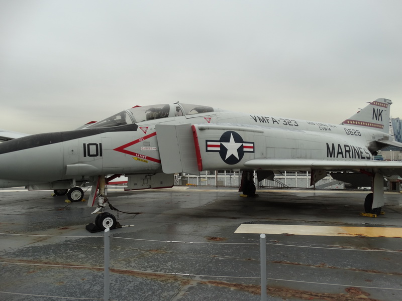 p-Mc-Donnell-F-4-N-Phantom-II.jpg